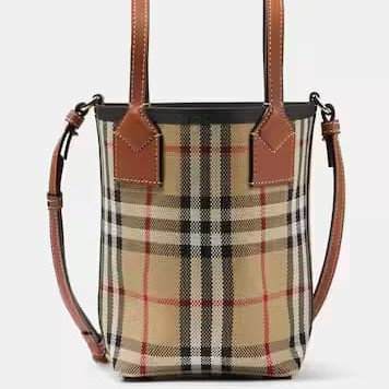 Burberry private sale hotsell